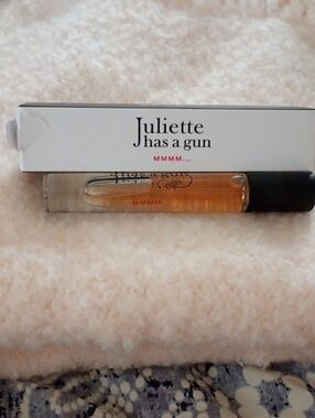 MMMM... Women's Fragrance Spray - Amber 7.5 Ml